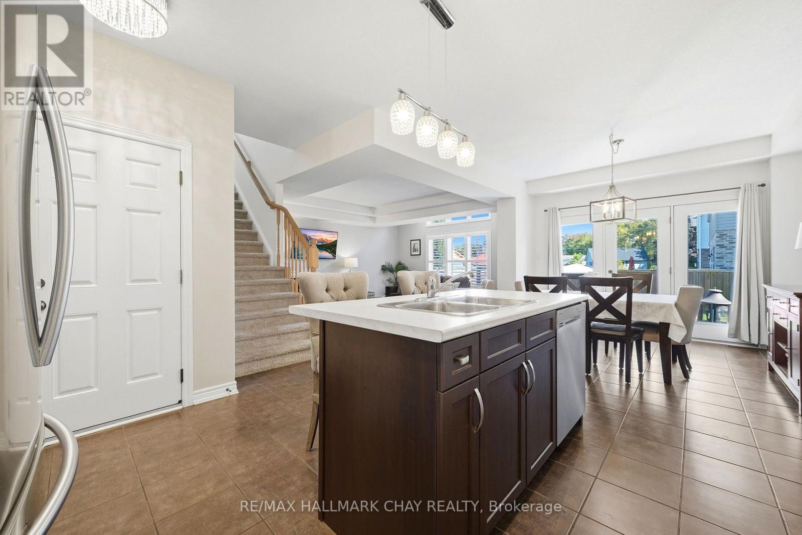 61 CARLETON TRAIL - 14