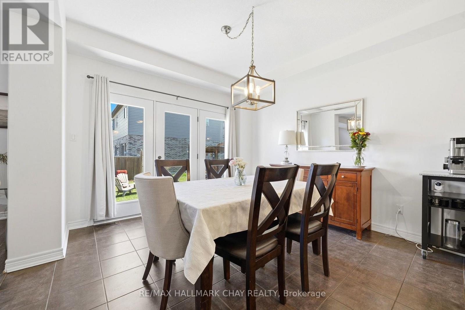 61 CARLETON TRAIL - Image 16