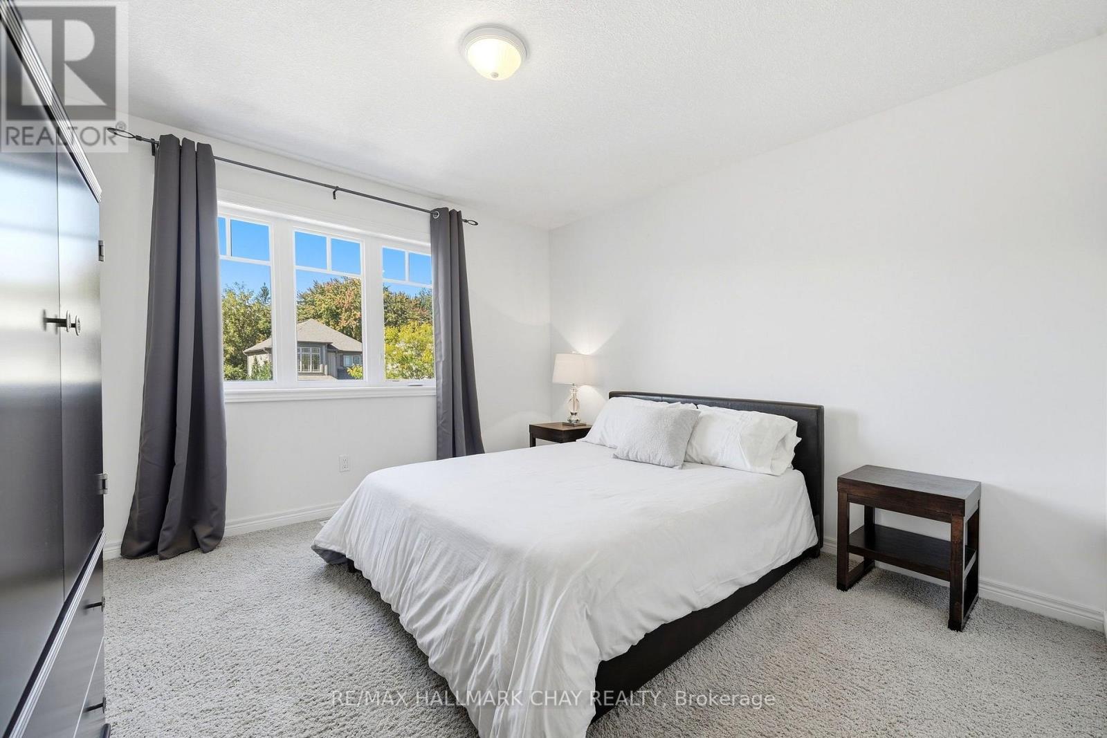 61 CARLETON TRAIL - 27