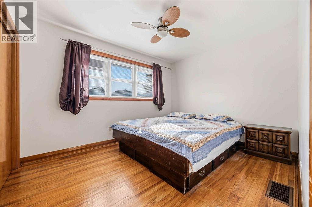 502 INDIAN ROAD North - 16