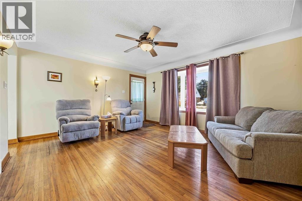 502 INDIAN ROAD North - 6