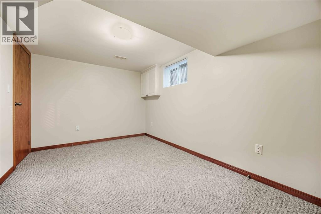 502 INDIAN ROAD North - 24