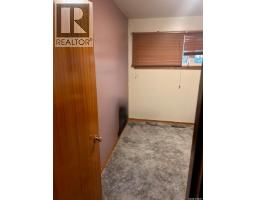 Bedroom - 1416 Ashley Drive, Swift Current, SK S9H1N5 Photo 12