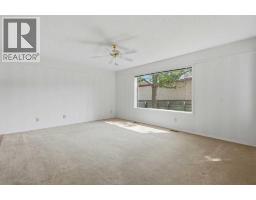 30 Sandarac Circle Nw, Calgary, AB T3K3G7 Photo 12