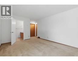 30 Sandarac Circle Nw, Calgary, AB T3K3G7 Photo 22