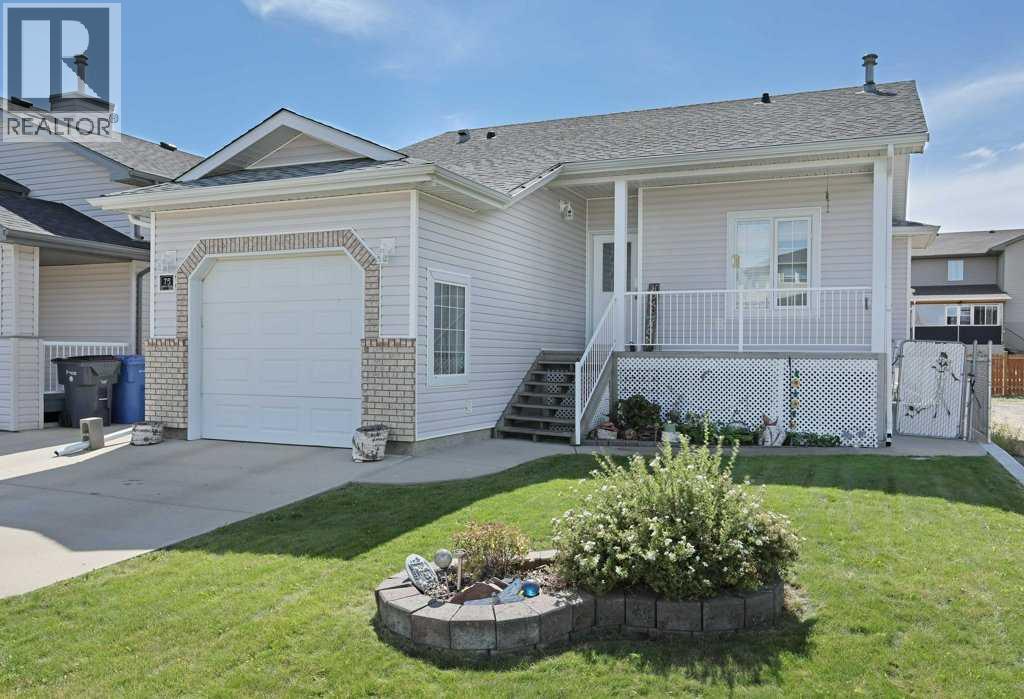 75 Sunset Crescent SW - 2