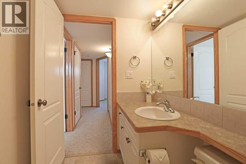75 Sunset Crescent SW - Image 41