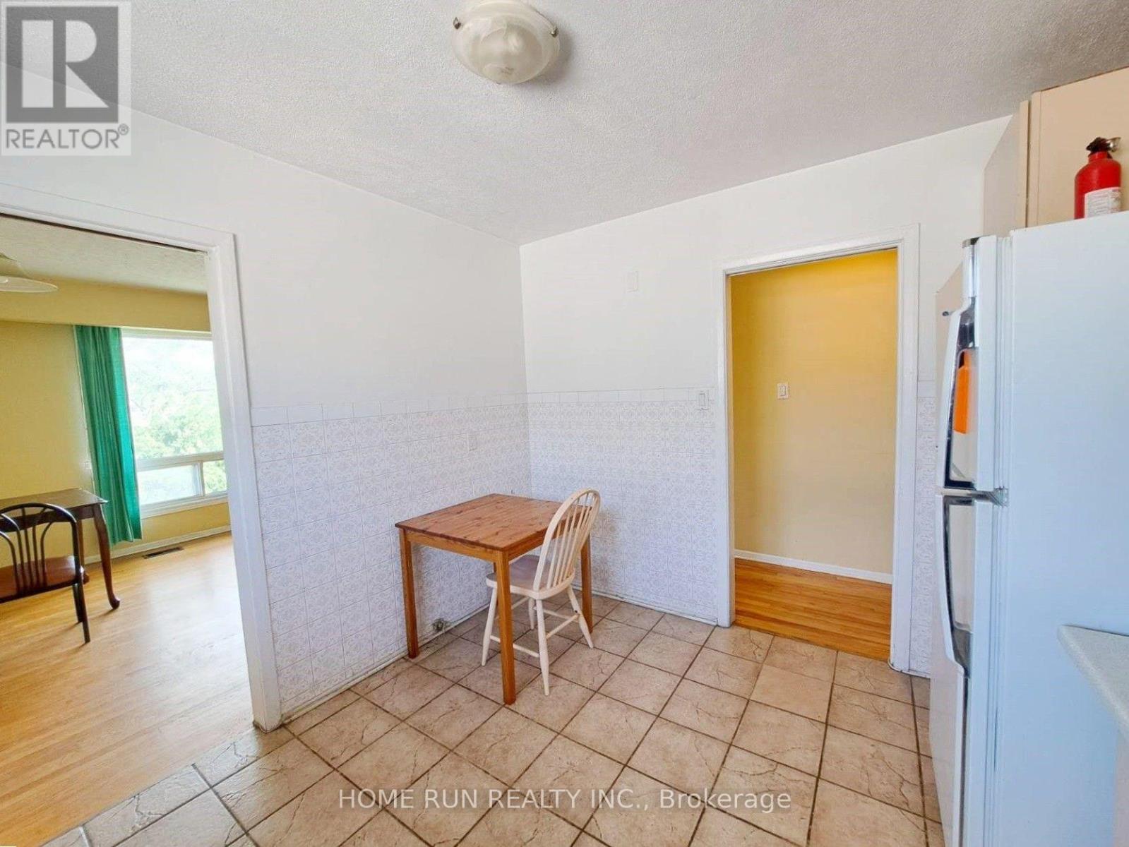 1023 MEADOWLANDS DRIVE - 6