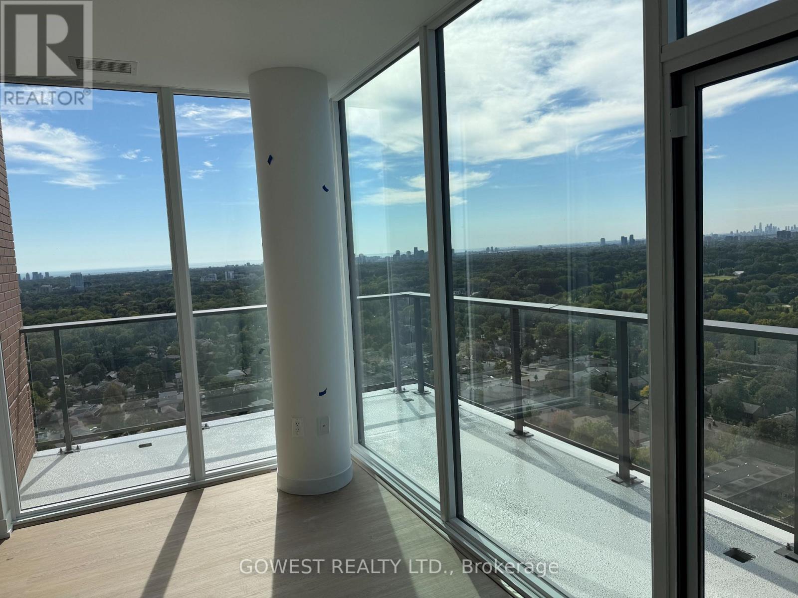 2715 - 4010 EGLINTON AVENUE W, Toronto (Humber Heights) — photo 2
