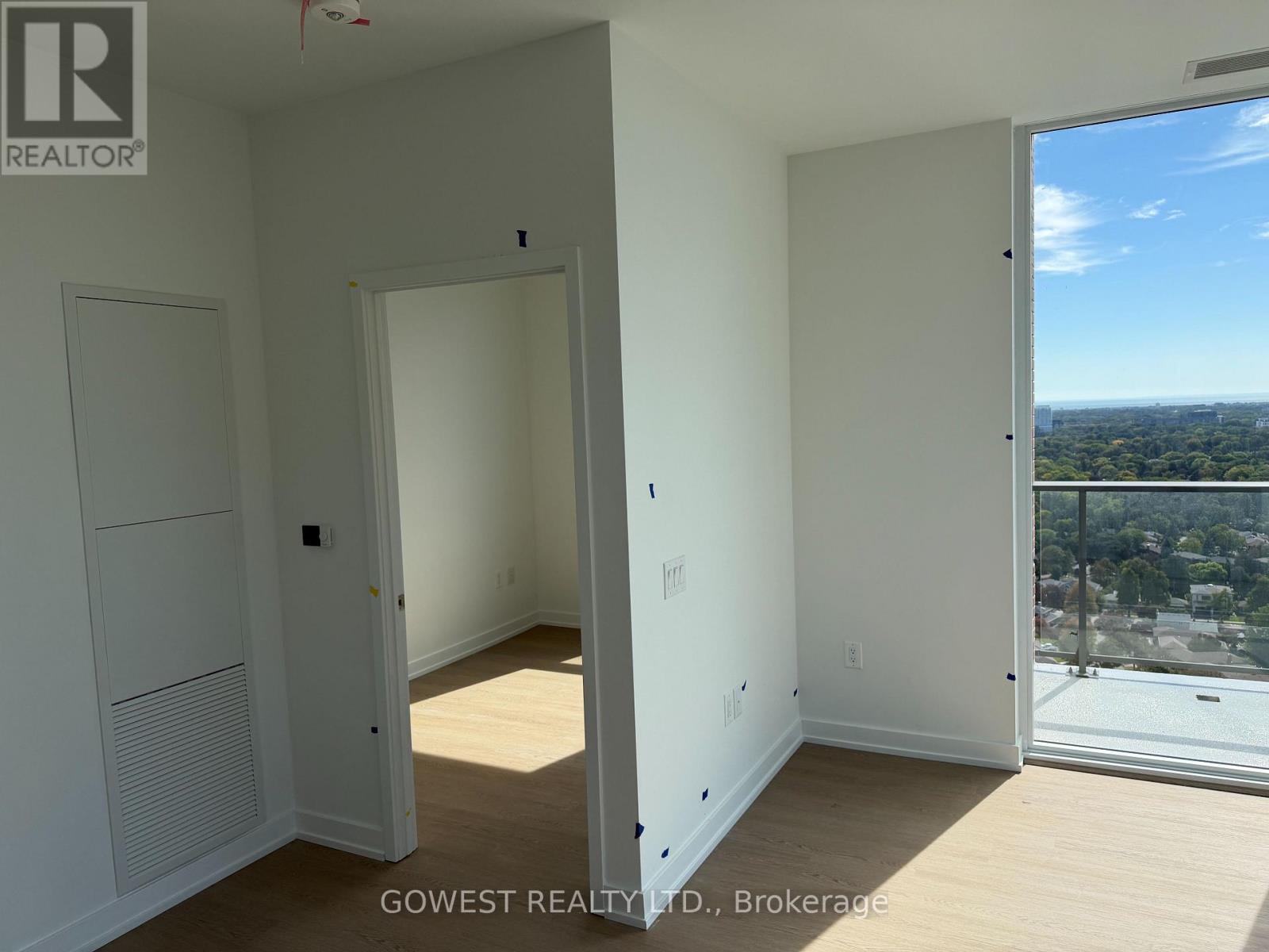 2715 - 4010 EGLINTON AVENUE W, Toronto (Humber Heights) — photo 4