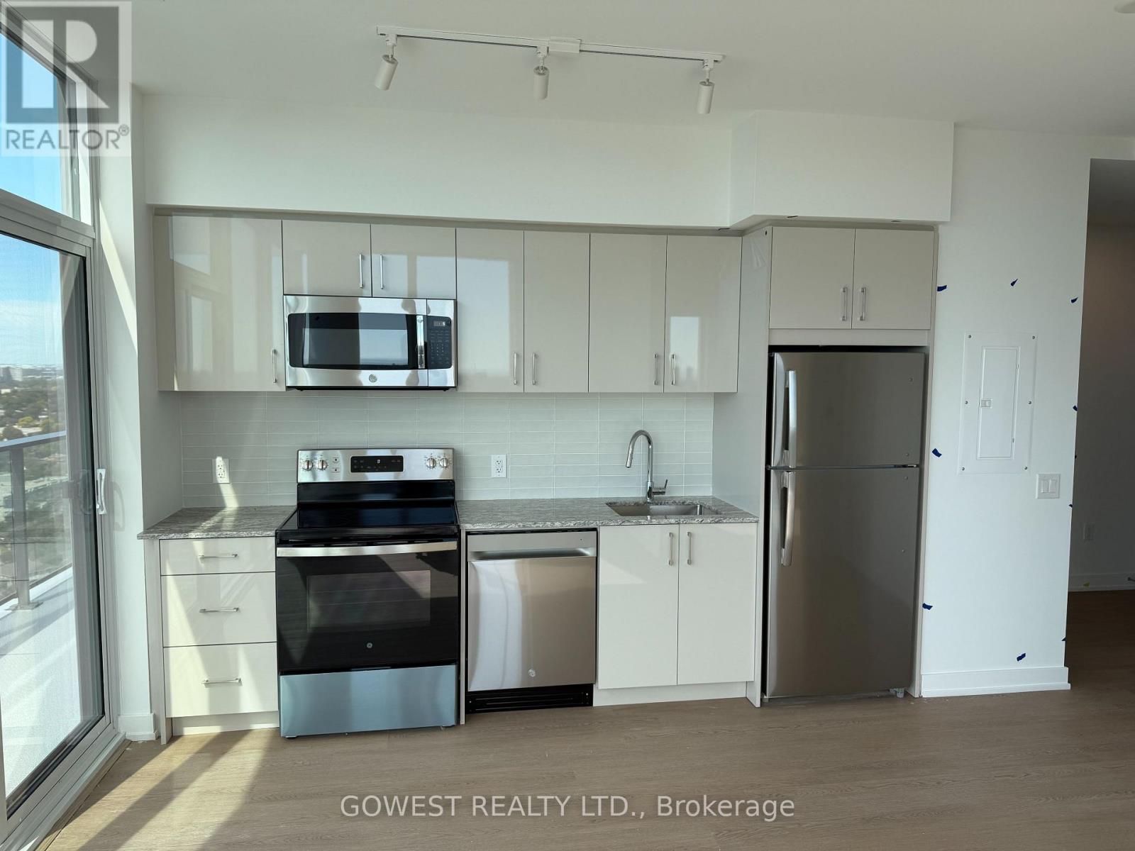 2715 - 4010 EGLINTON AVENUE W, Toronto (Humber Heights) — photo 7