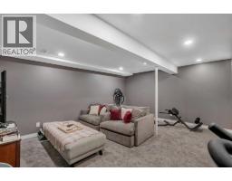 12 Oakvale Place Sw, Calgary, AB T2V1H4 Photo 33