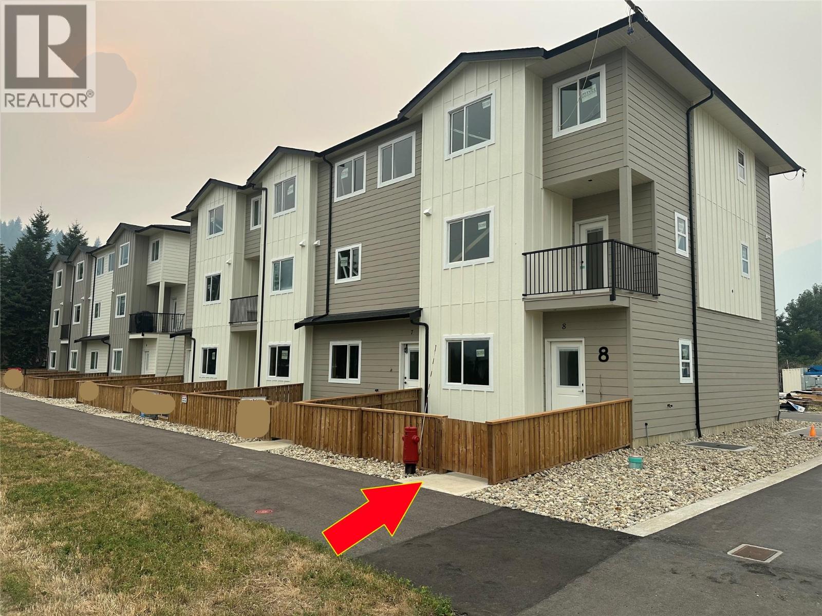 #8 222 Temple Street - Image 19