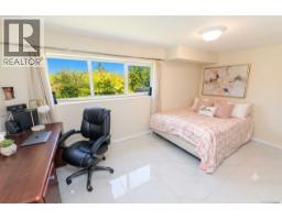 4589 Scarborough Rd, Saanich, BC V8Z5N6 Photo 24