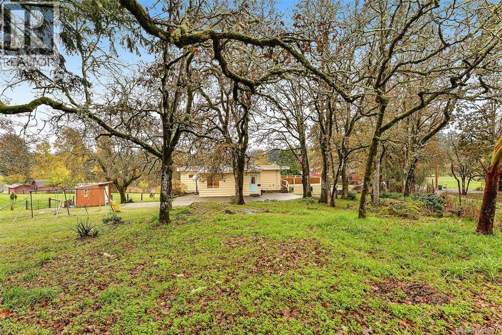 4589 Scarborough Rd - 29