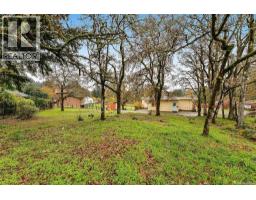 4589 Scarborough Rd, Saanich, BC V8Z5N6 Photo 28