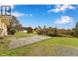 4589 Scarborough Rd, Saanich, BC V8Z5N6 Photo 34