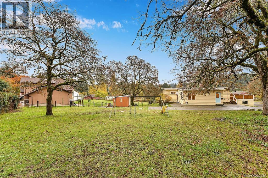 4589 Scarborough Rd - 32