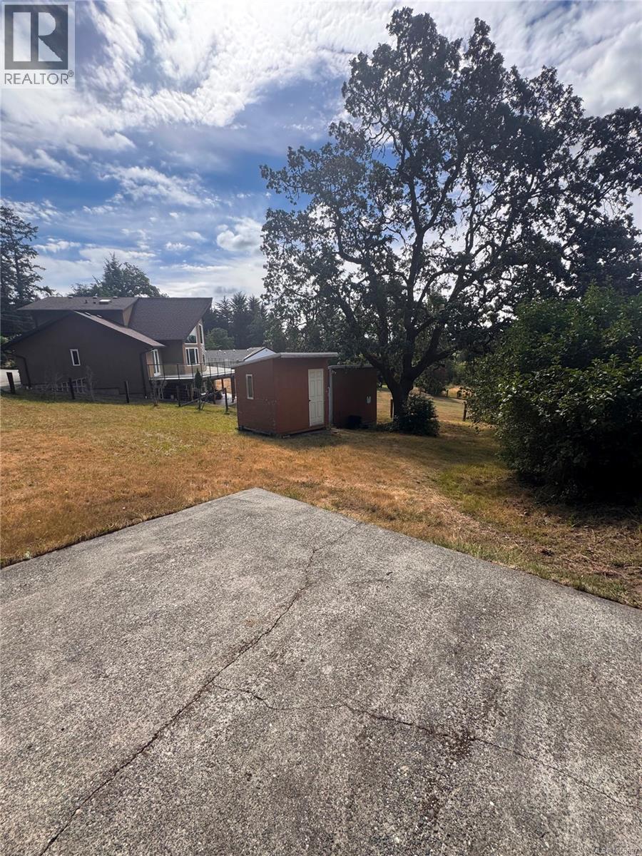 4589 Scarborough Rd - 19