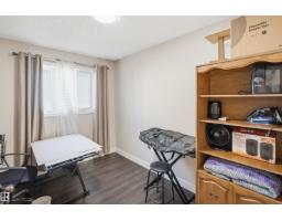 3515 20 Ave Nw, Edmonton, AB T6L3E2 Photo 17