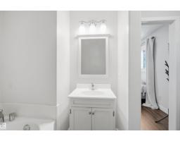 3515 20 Ave Nw, Edmonton, AB T6L3E2 Photo 27
