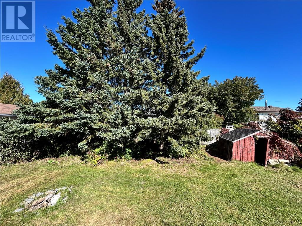 140 IMPERIAL Drive, Garon — photo 3