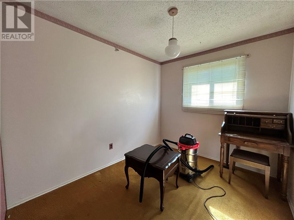 140 IMPERIAL Drive, Garon — photo 9