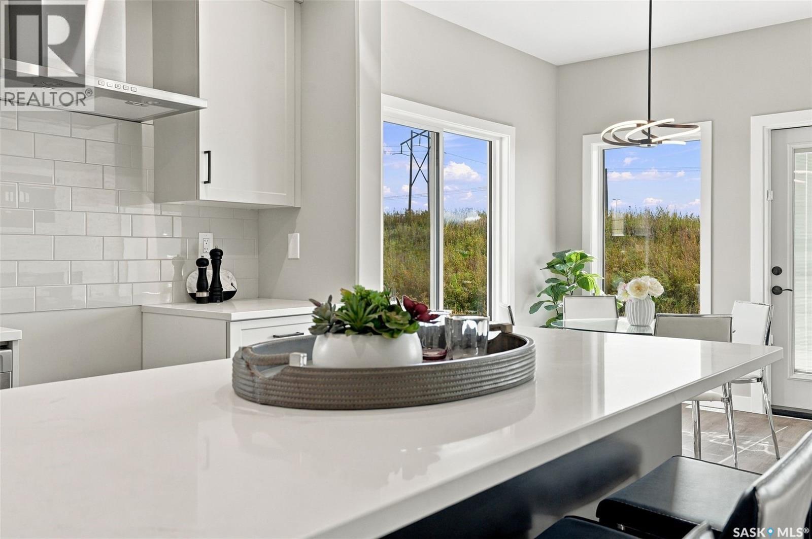 266 Kostiuk CRESCENT - 5