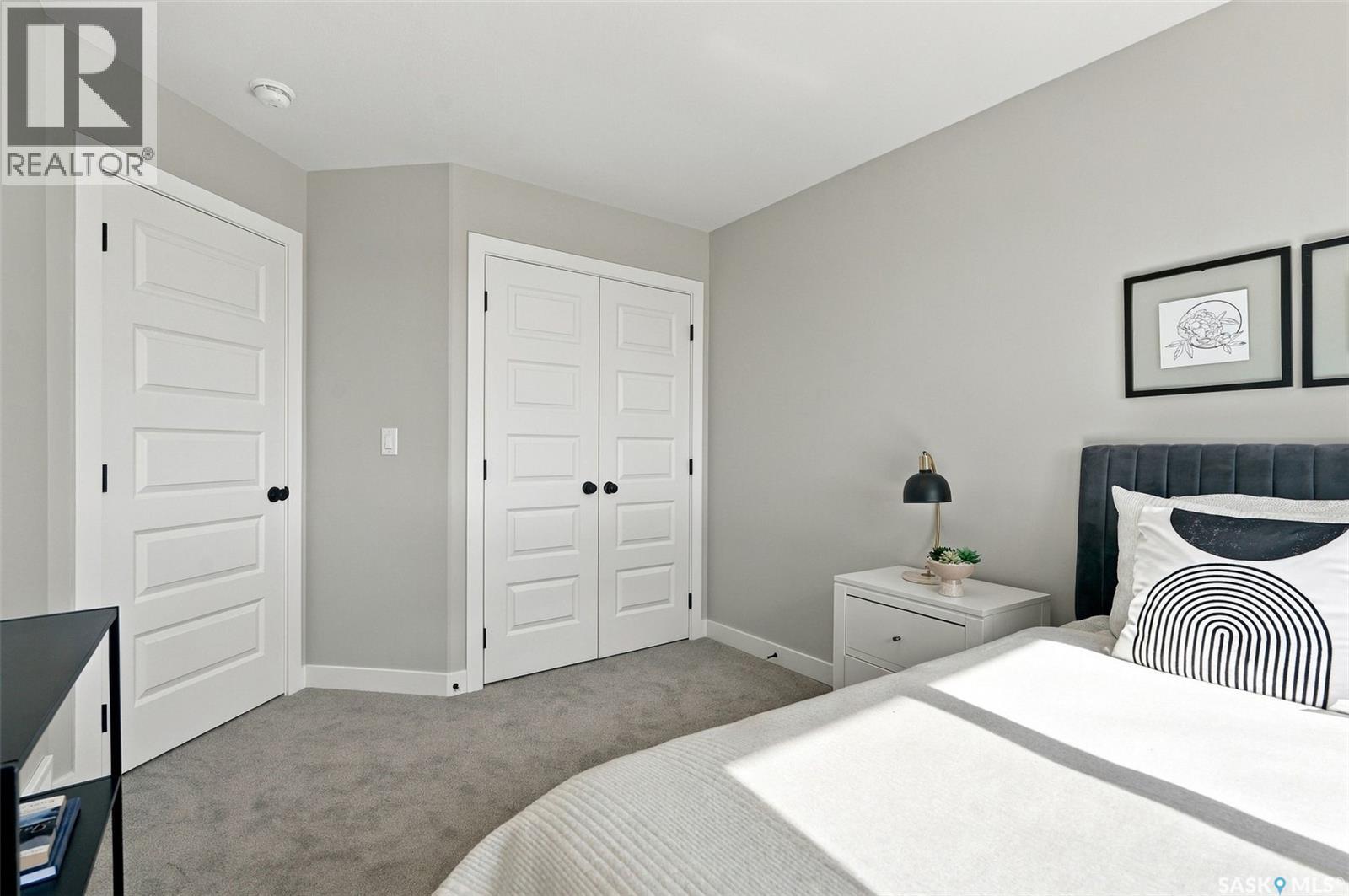 266 Kostiuk CRESCENT - 25
