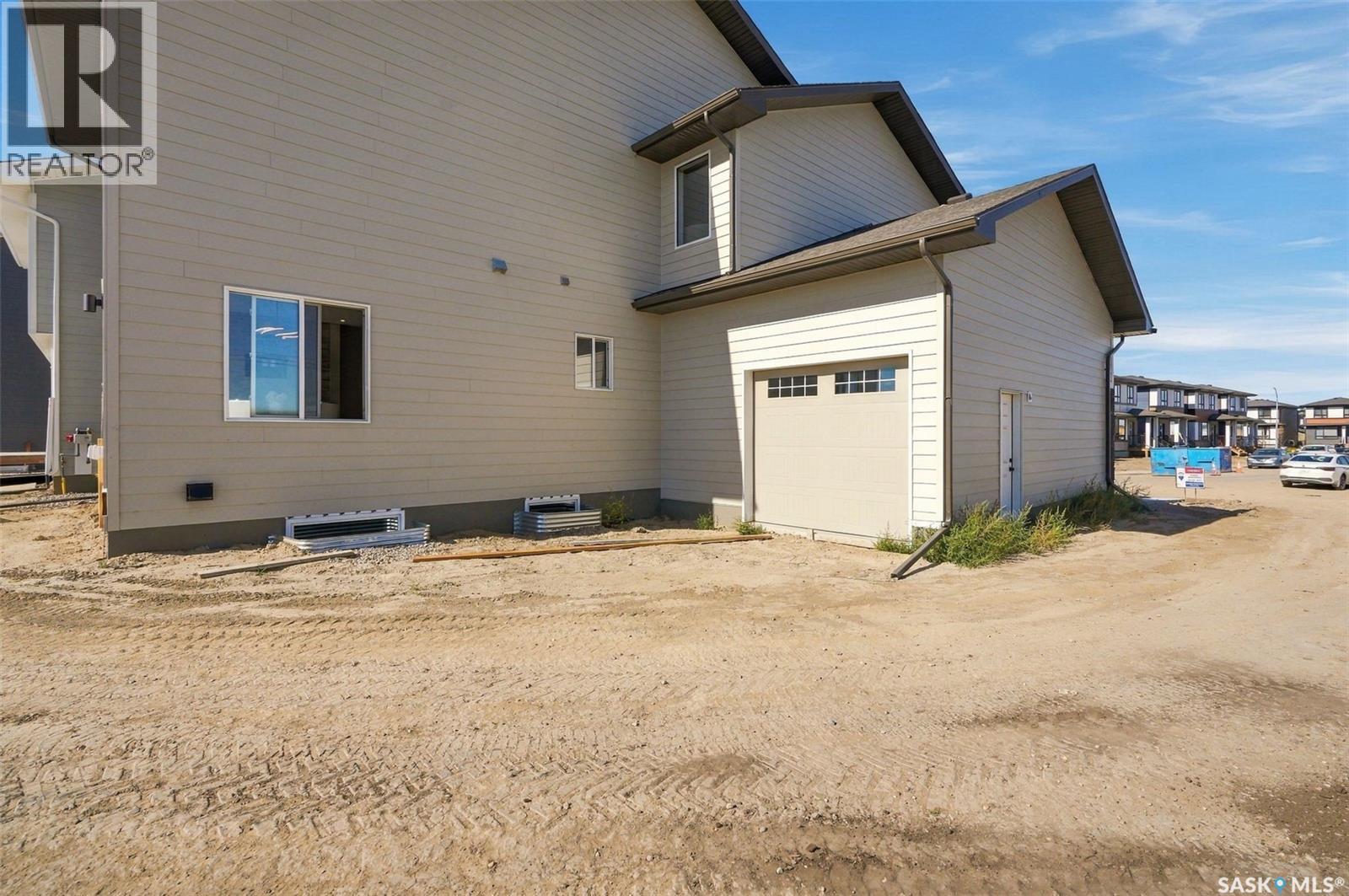 266 Kostiuk CRESCENT - 30