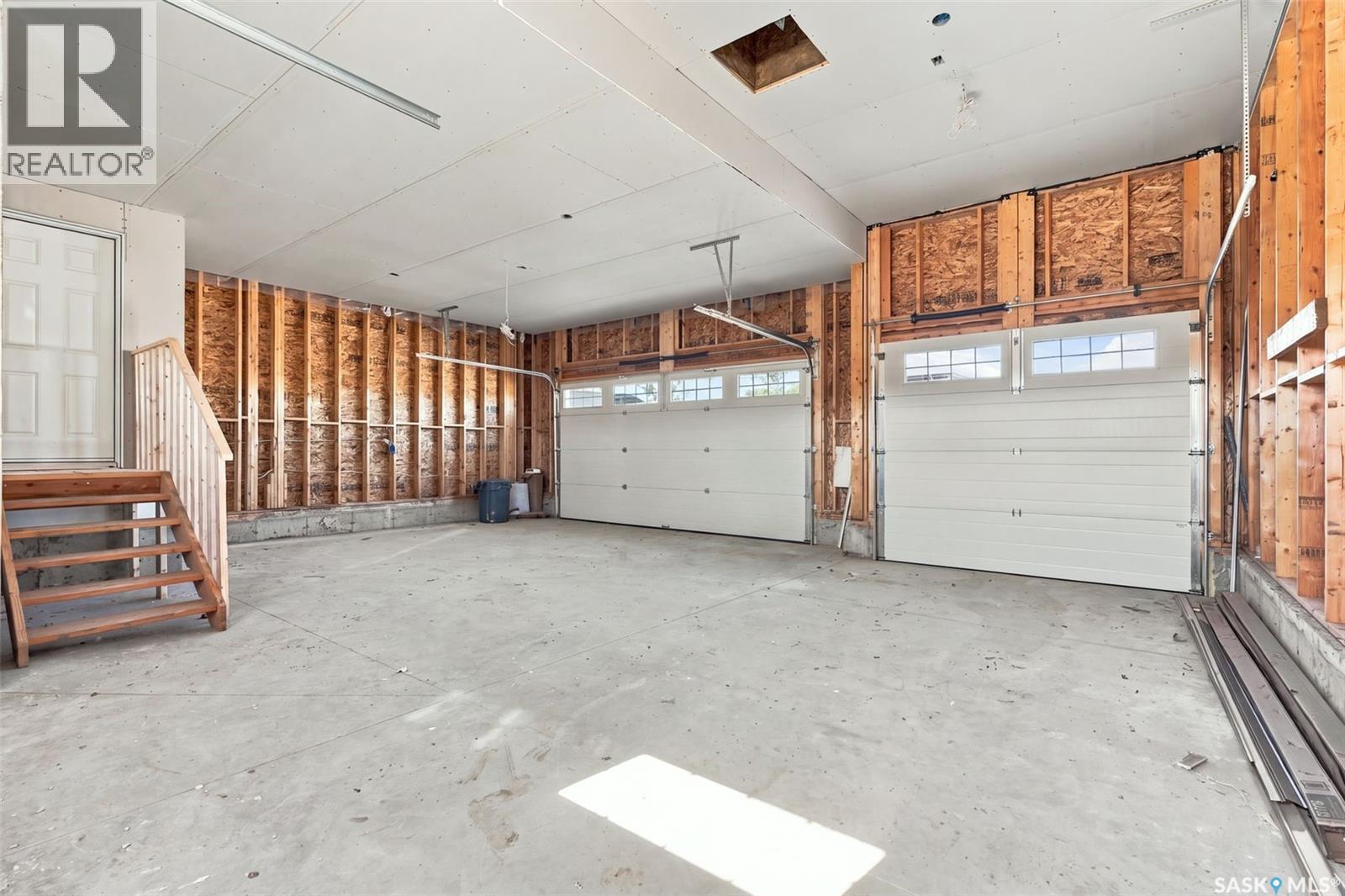 266 Kostiuk CRESCENT - 28