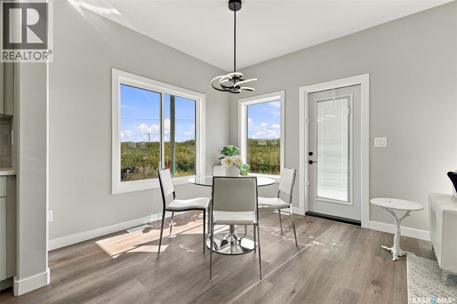 266 Kostiuk CRESCENT - 11