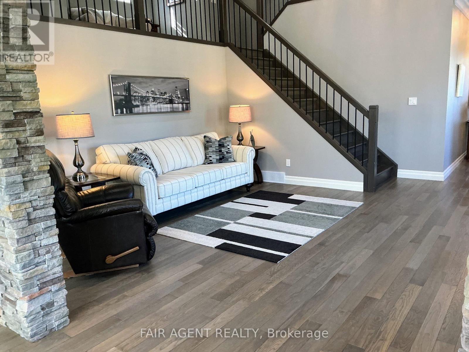1236 ALBERNI ROAD, Woodstock (Woodstock - North) — photo 8