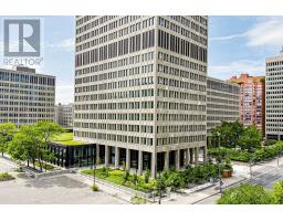#708 - 887 Bay Street, Toronto, ON M5S3K4 Photo 19