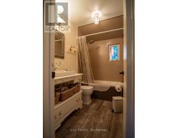426 Huron Road, South Bruce Peninsula, ON N0H2T0 Photo 13