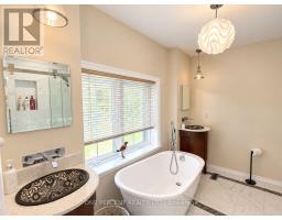 116 North Deer Lake Road, Huntsville, ON P0B1L0 Photo 32