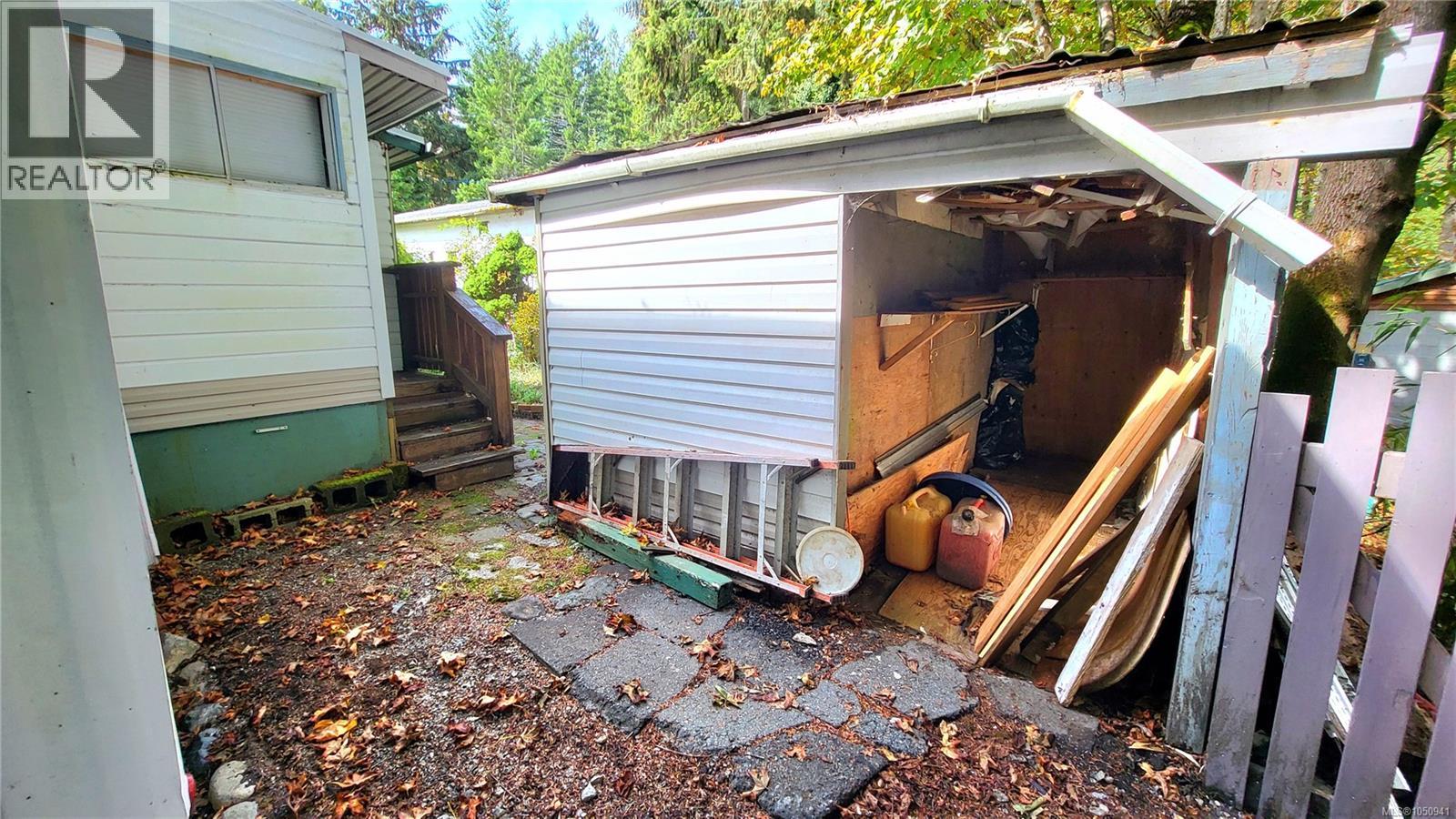 #12 1655 Alberni Hwy - 26