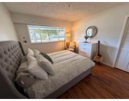 13063 103a Avenue, Surrey, BC V3T1S4 Photo 12