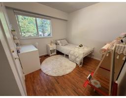 13063 103a Avenue, Surrey, BC V3T1S4 Photo 8