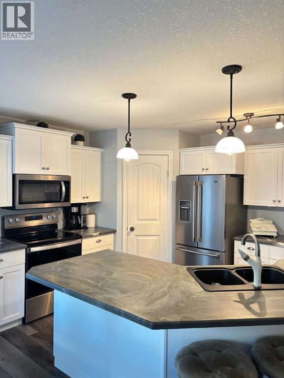 Listing photo – 3407 50B Street Close, Camrose