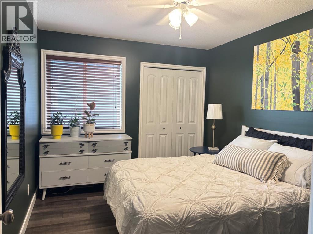 Listing photo – 3407 50B Street Close, Camrose
