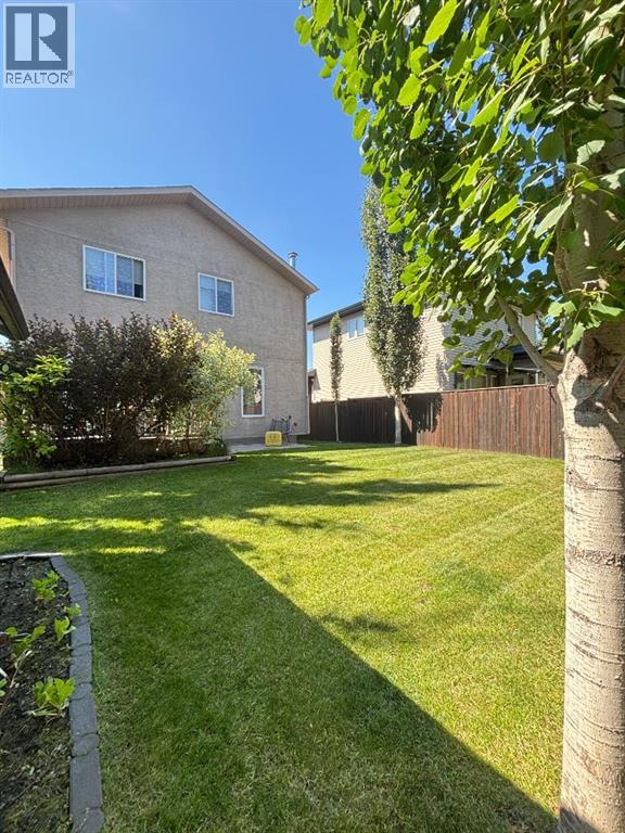 Listing photo – 3407 50B Street Close, Camrose