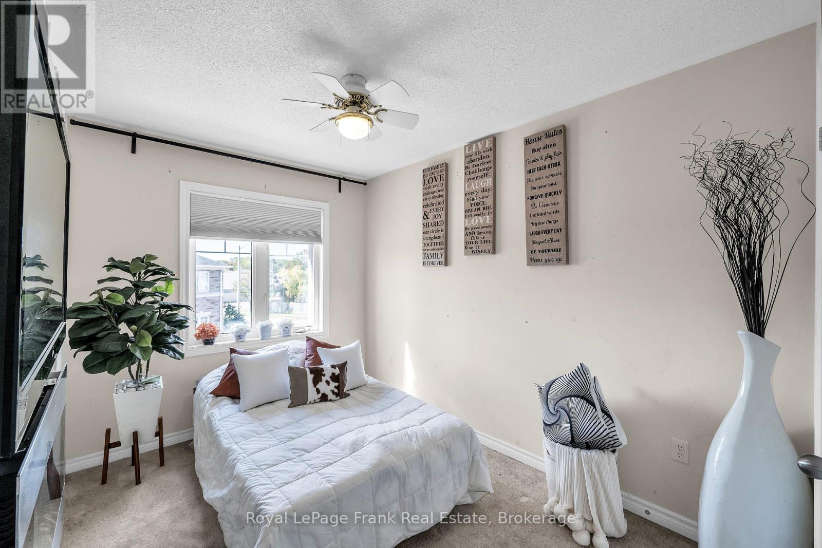 5 MARKHAM TRAIL - Image 19