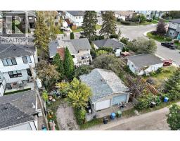 8344 47 Avenue NW - photo 5