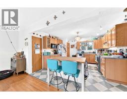 8344 47 Avenue NW - photo 10