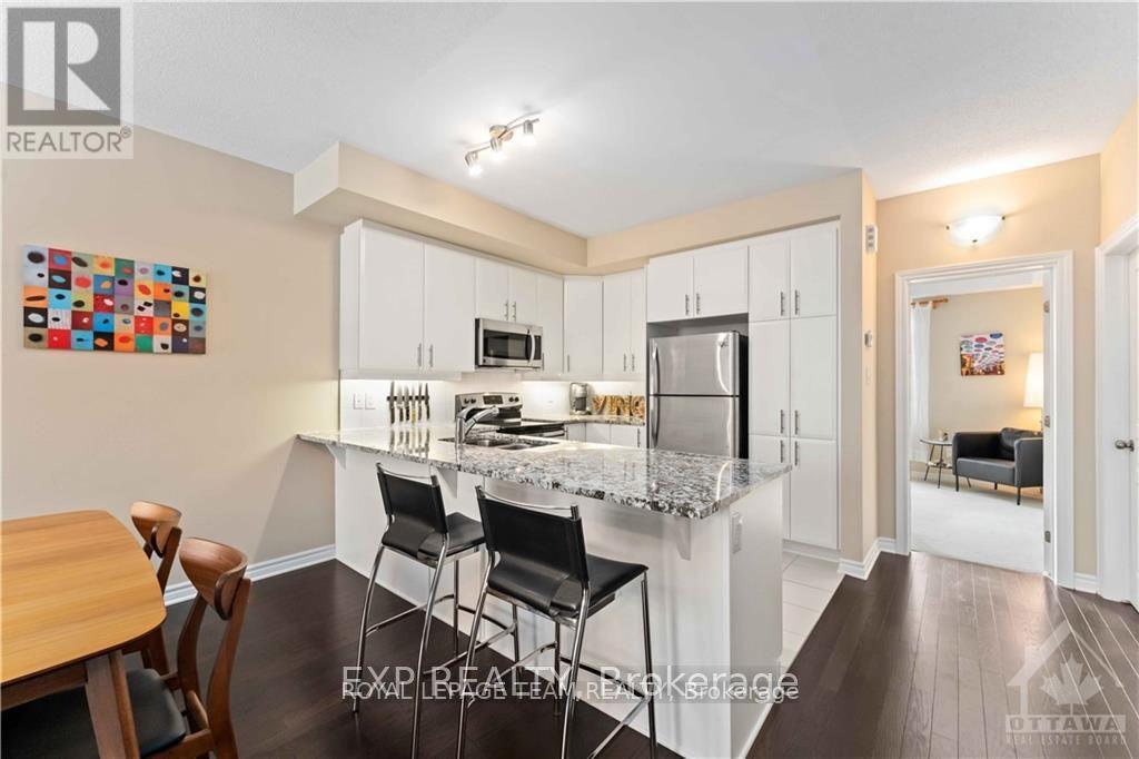 236 PEMBINA PRIVATE, Ottawa — photo 9
