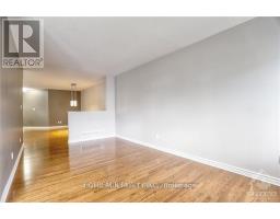 Living room - 206 Broxburn Crescent, Ottawa, ON K2J0N7 Photo 11