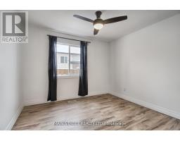 Foyer - B - 27 Jacksons Point Avenue, Georgina, ON L0E1L0 Photo 6