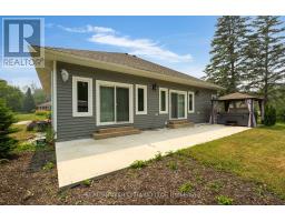 46 Brick Pond Road, Severn, ON L0K1E0 Photo 12
