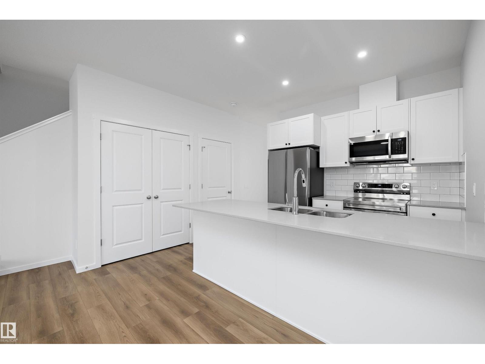 9103 Elves LO NW - 12